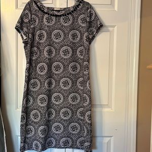 Black and white dress, pull over no zipper.